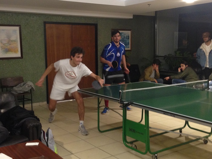 Equipos de Balonmano y Tenis de Mesa, que participan en el Torneo El Corte Inglés que organiza la Asociación de Actividades Conjuntas de Colegios Mayores de Madrid