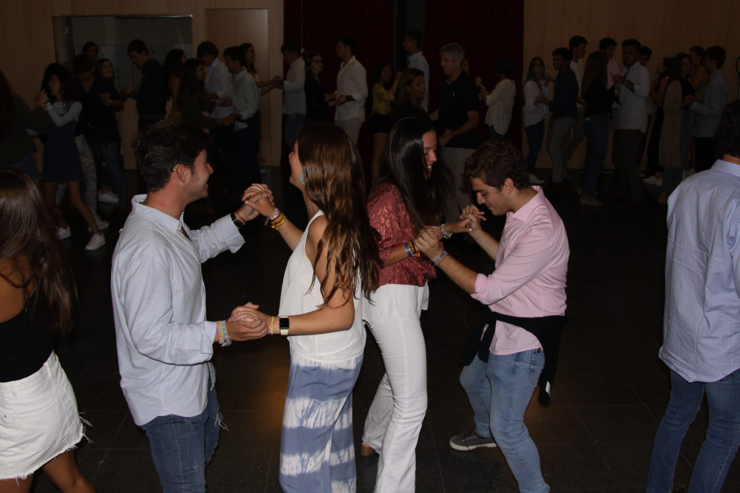 Disfrutamos en el Colegio Mayor Vedruna de una Masterclass de "bailes de salón"