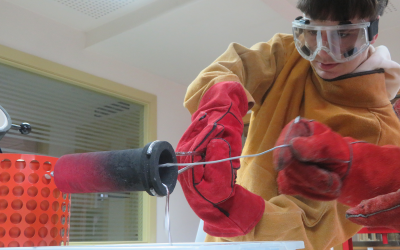 Taller de fundición con aluminio